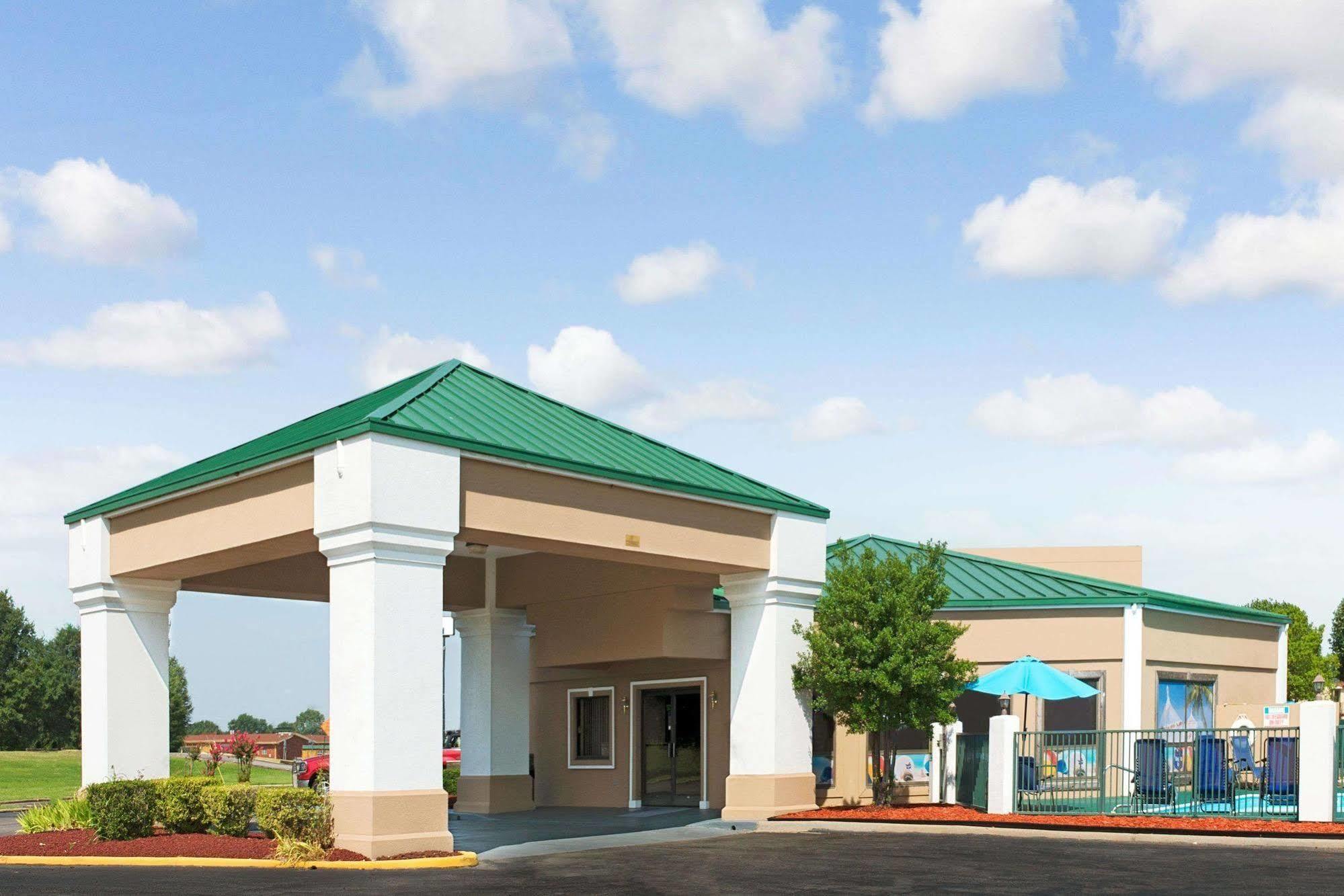 Hallmarc Inn & Suites Of West Memphis Eksteriør billede